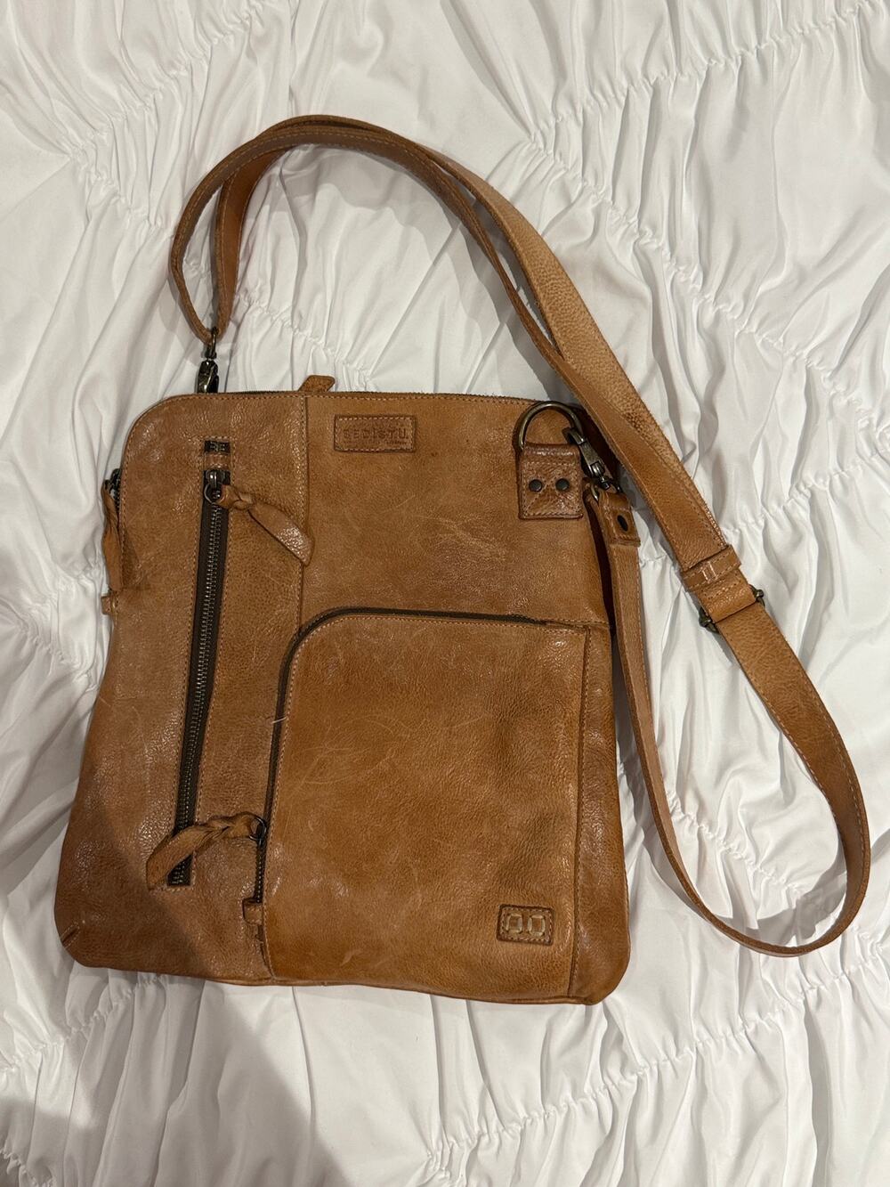 Bed Stu Aiken Crossbody Bag EUC in Oats Tan Leather